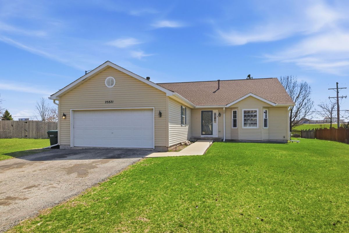 25531 Mallard Drive, Channahon, IL 60410