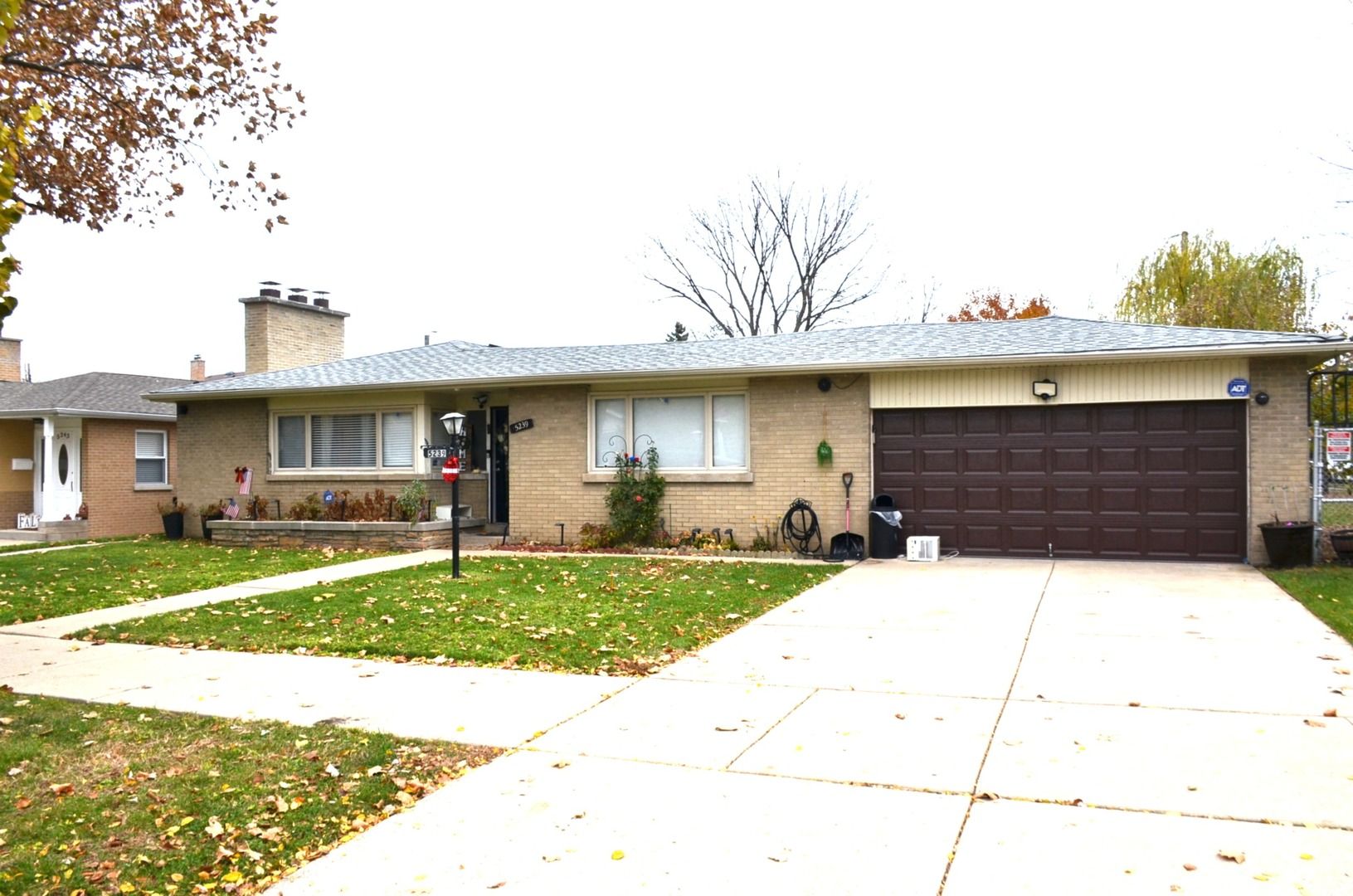 5239 N VIRGINIA Avenue — Chicago, IL 60625