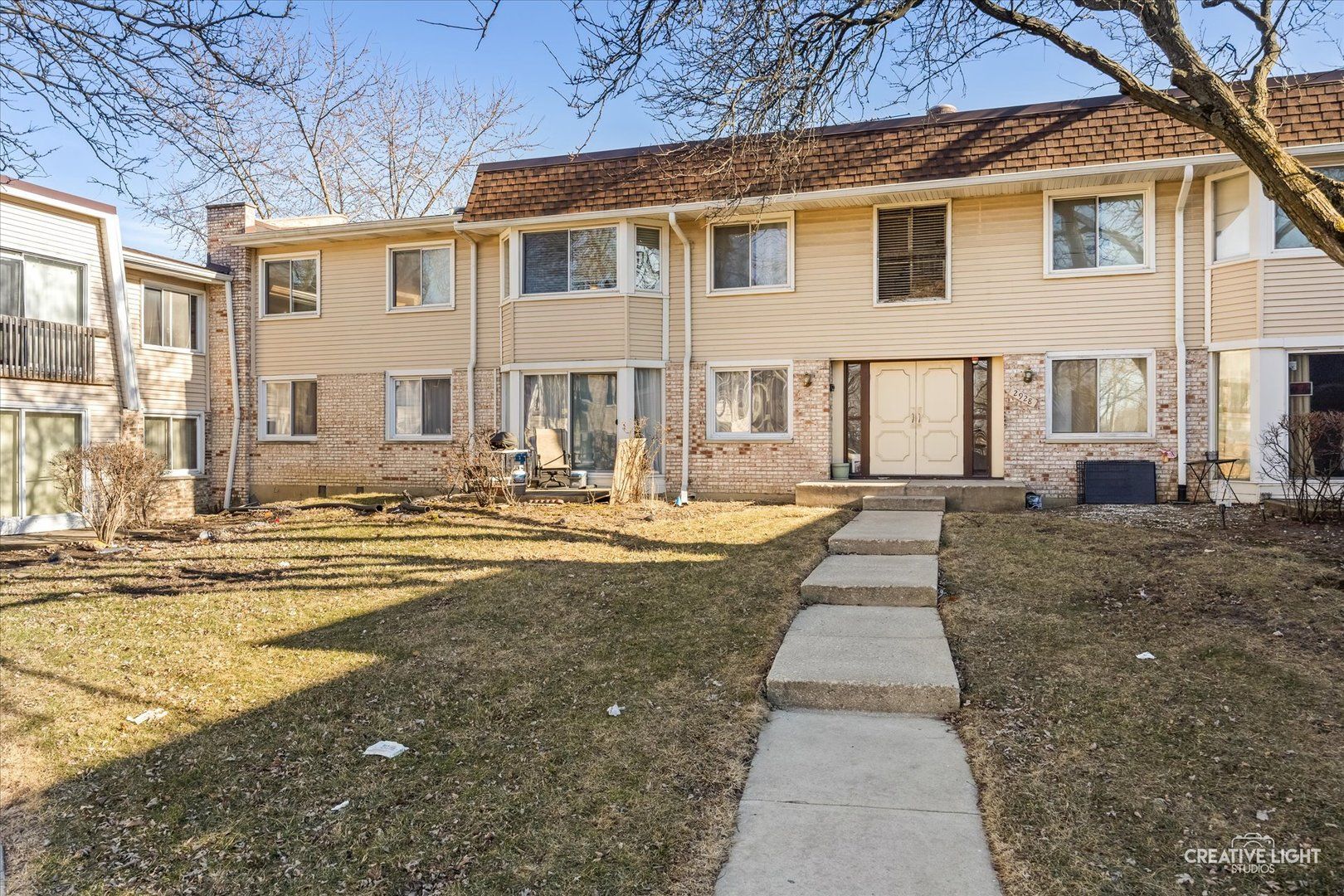 2928 Roberts Drive #8 — Woodridge, IL 60517