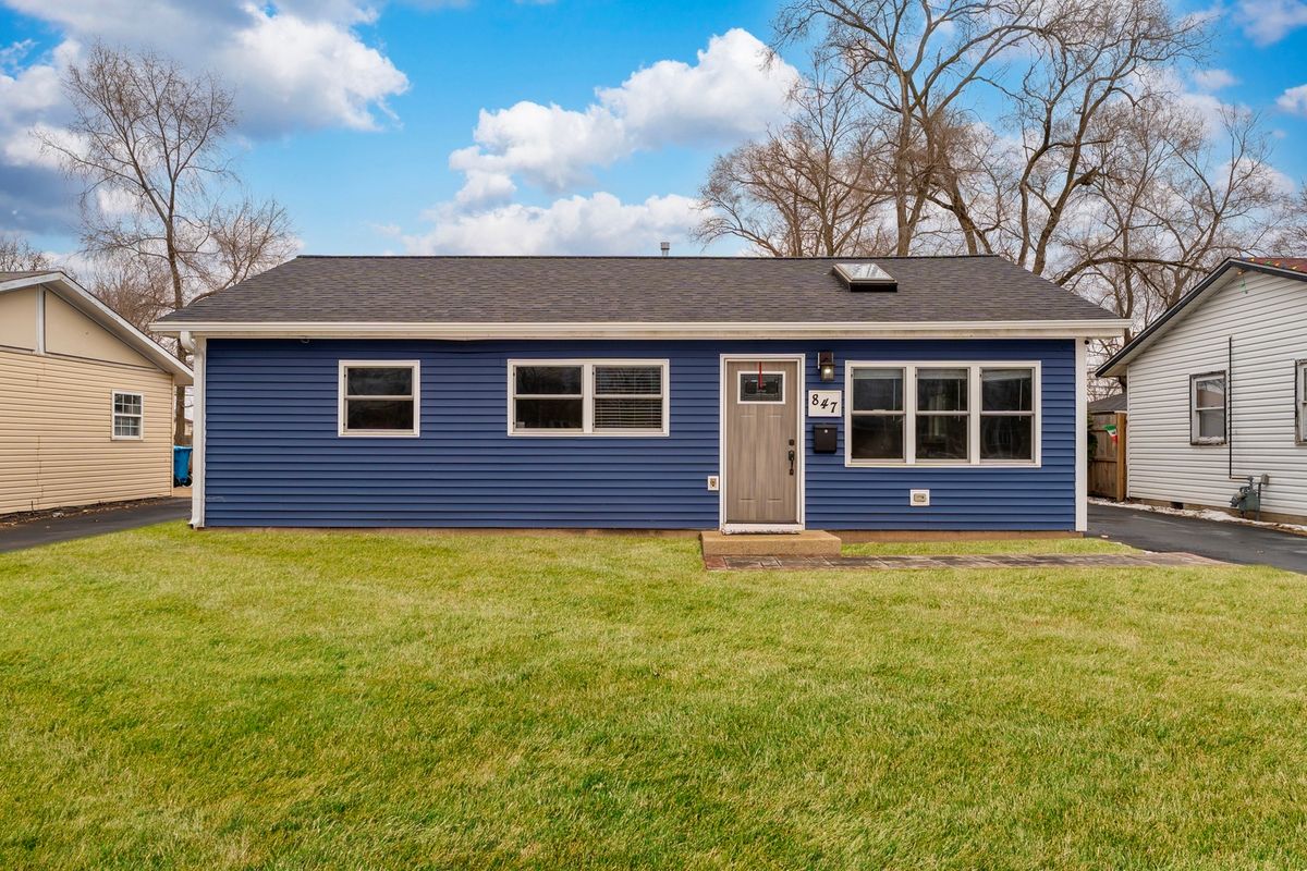 847 Foran Lane, Aurora, IL 60506