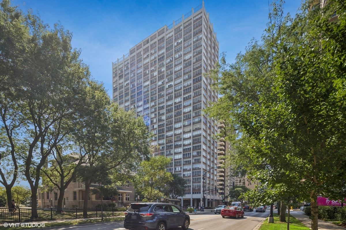 6171 Sheridan Road, Chicago, IL 60660