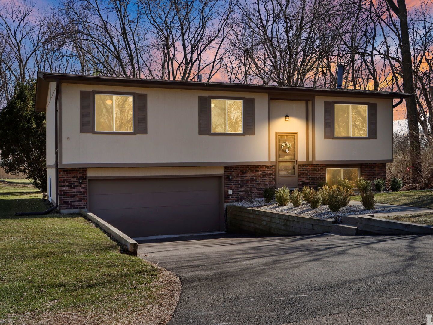 518 Nancy Court — Wauconda, IL 60084