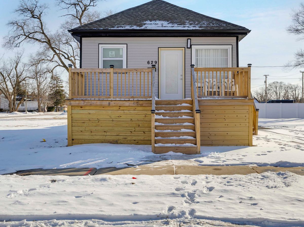 629 154th Street, Phoenix, IL 60426