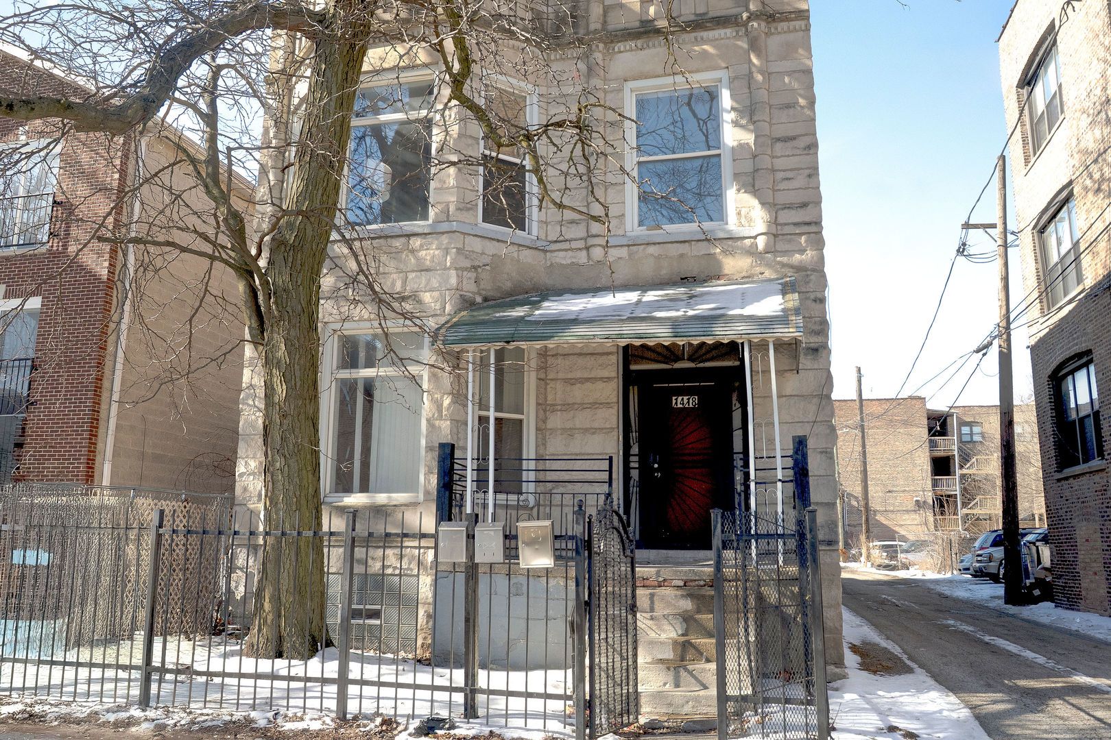 1418 S Saint Louis Avenue — Chicago, IL 60623