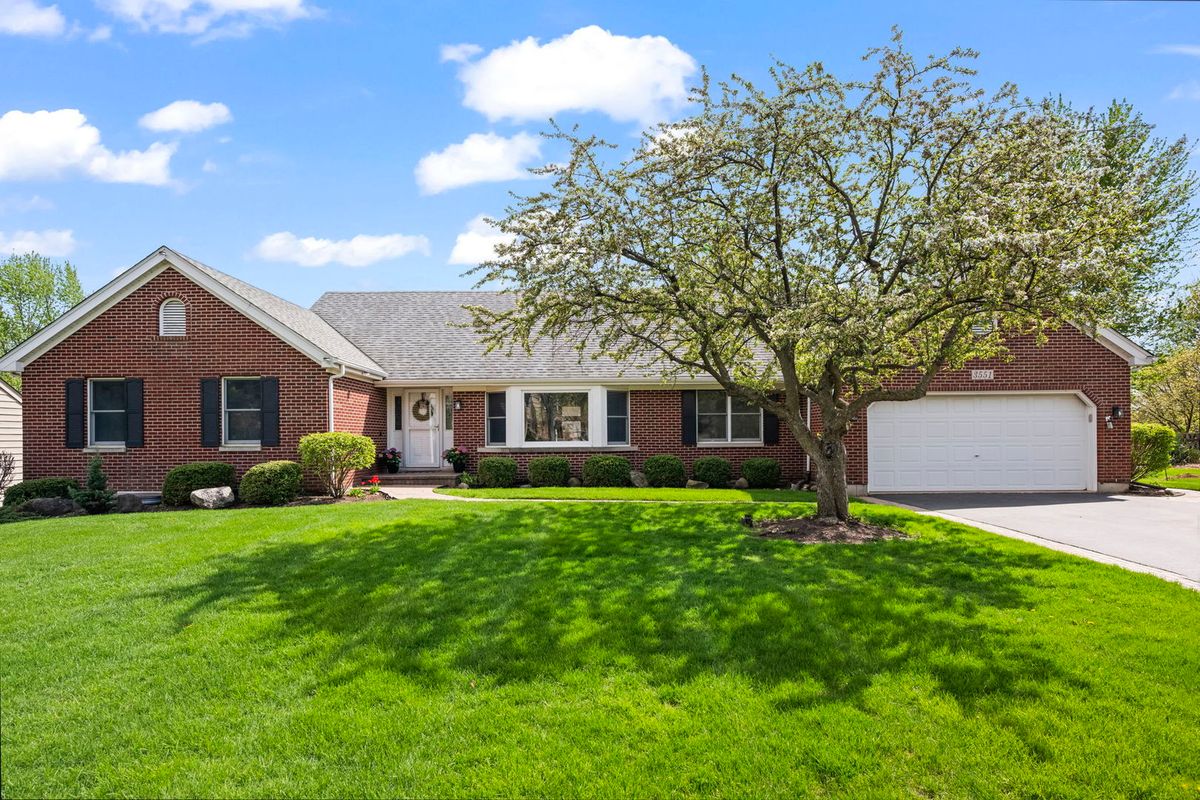3551 Lakeview Drive, Algonquin, IL 60102