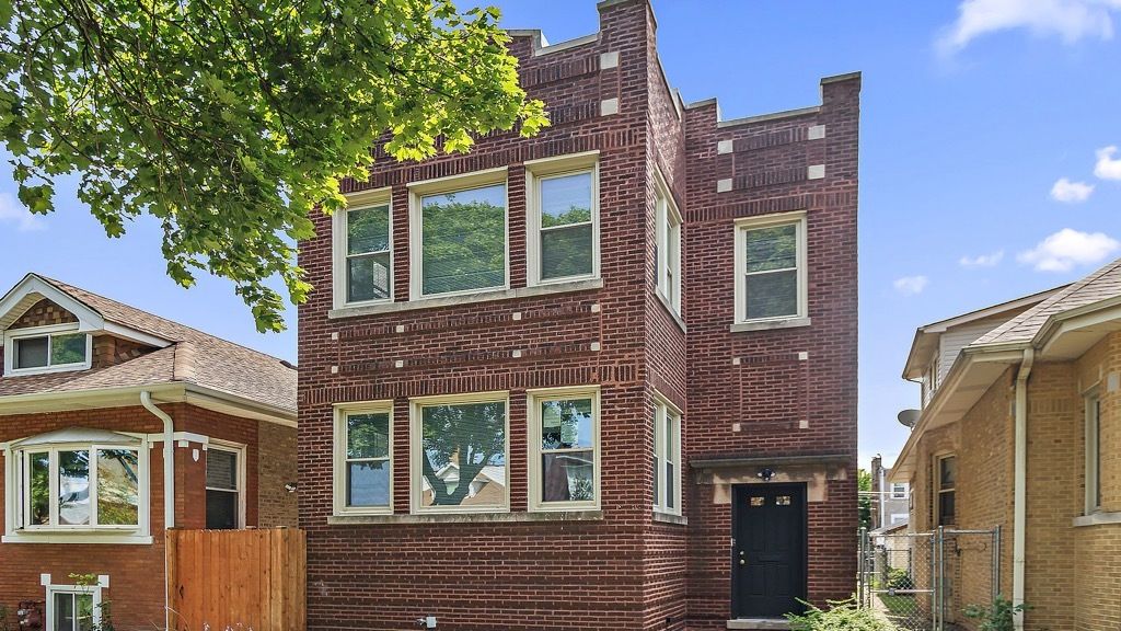 4313 Parker Avenue, Chicago, IL 60639