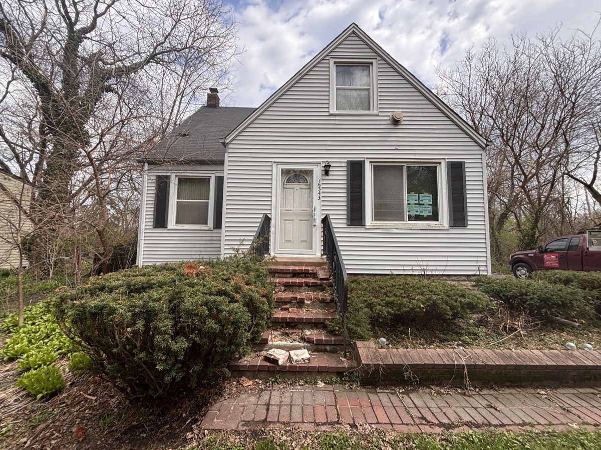 16343 Central Park Avenue, Markham, IL 60428