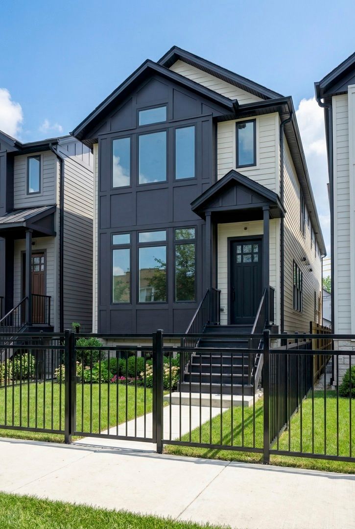 3051 Christiana Avenue, Chicago, IL 60618