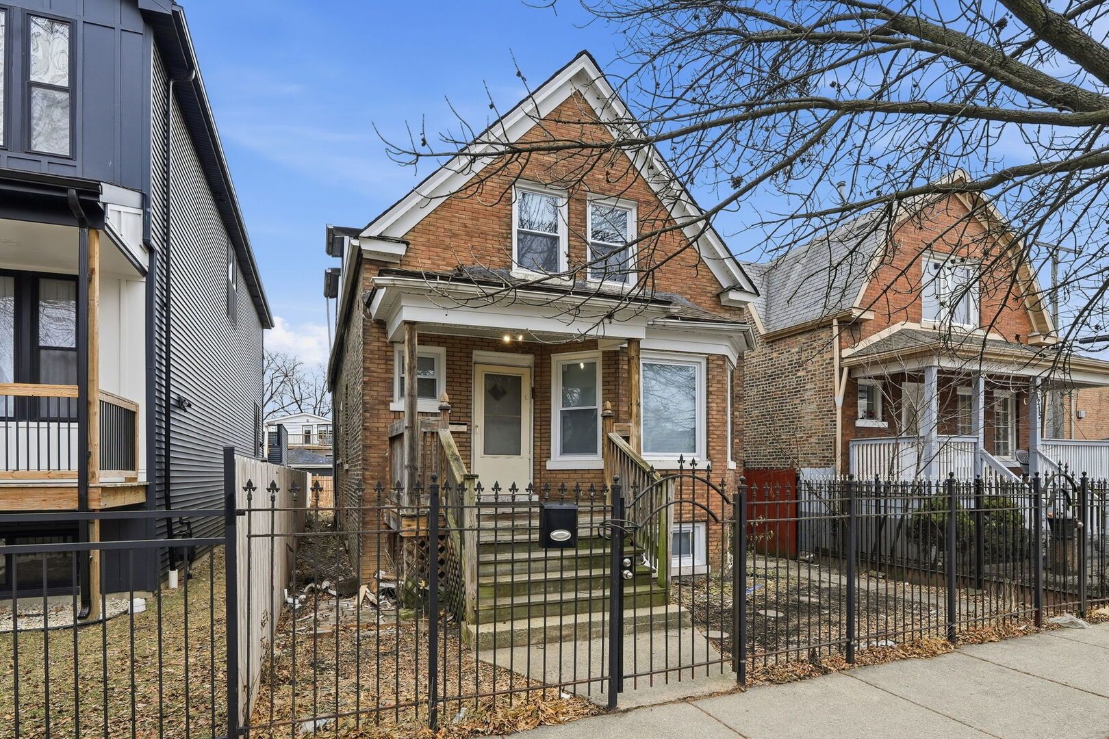1217 N Harding Avenue #2 — Chicago, IL 60651