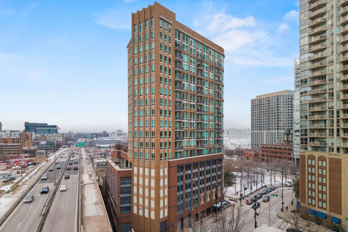 600 Kingsbury Street, Chicago, IL 60654