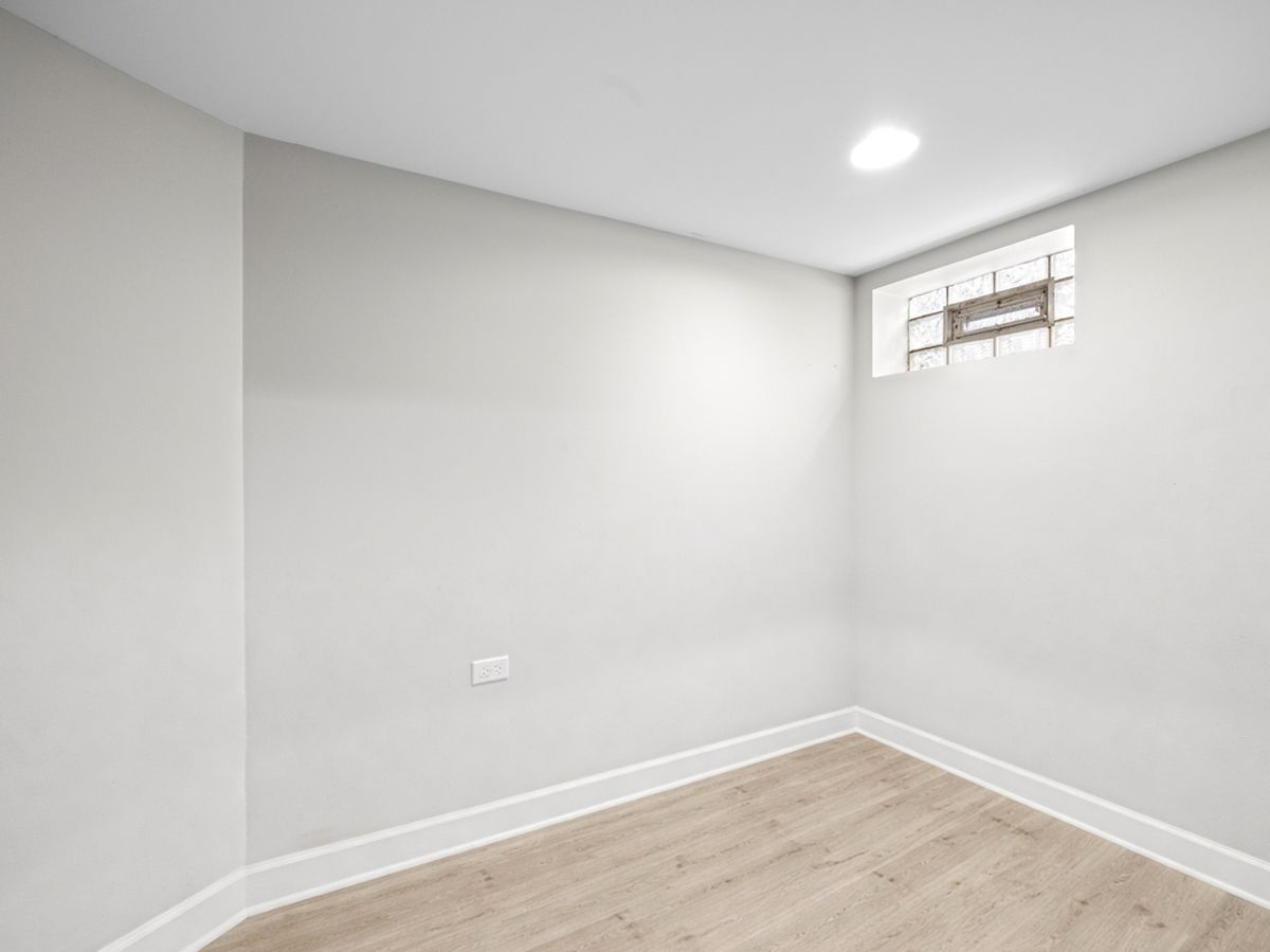 2356 Lathrop Avenue, North Riverside, IL 60546