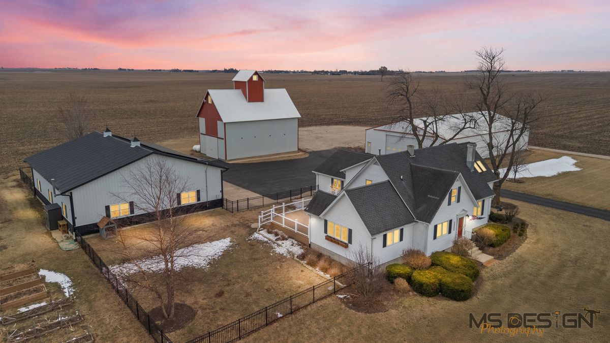 24284 Schafer Road, Clare, IL 60111