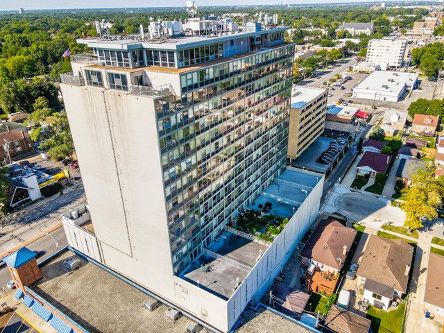 7234 W NORTH Avenue #1902 — Elmwood Park, IL 60707