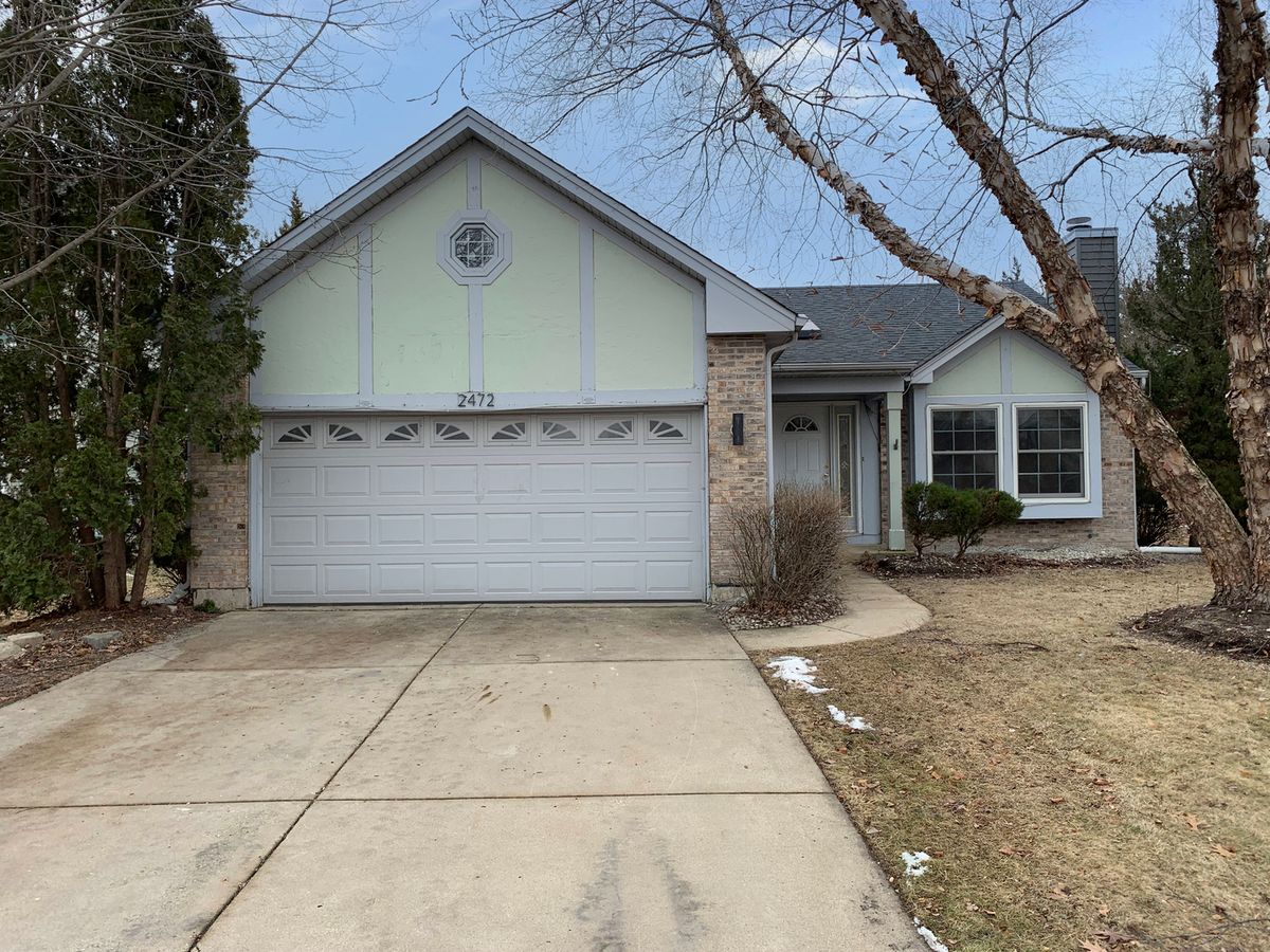 2472 Fox Drive, Aurora, IL 60506