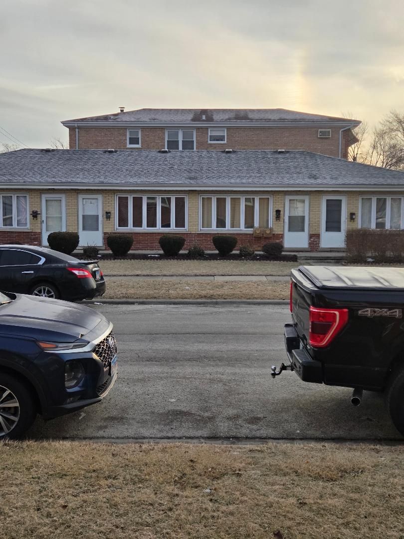 6124 79th Street, Burbank, IL 60459