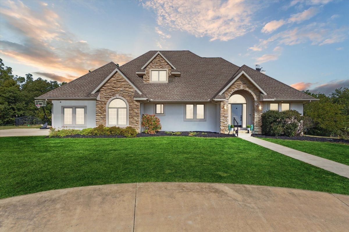 638 Cedarville Road, Freeport, IL 61032