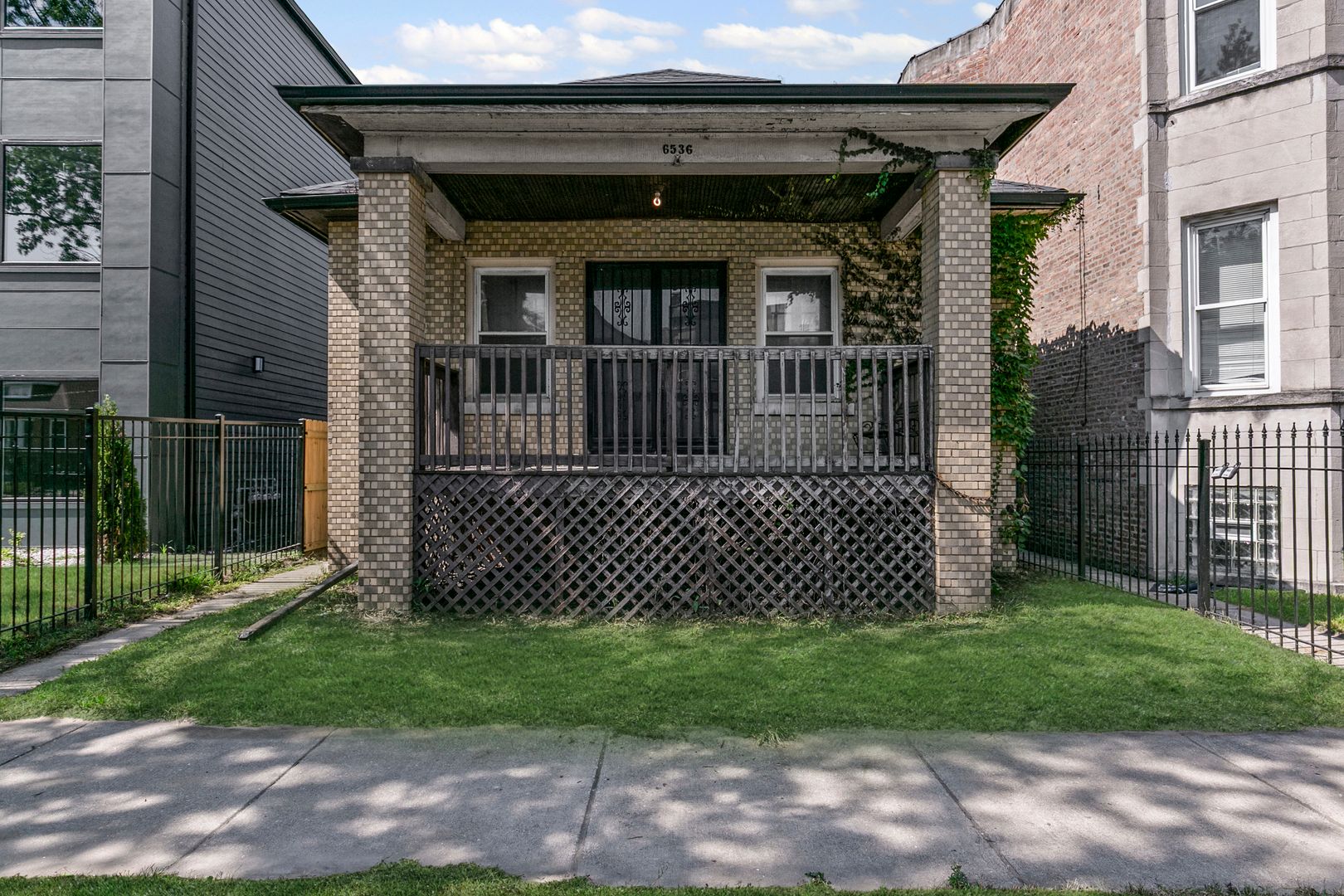 6536 S Rhodes Avenue — Chicago, IL 60637