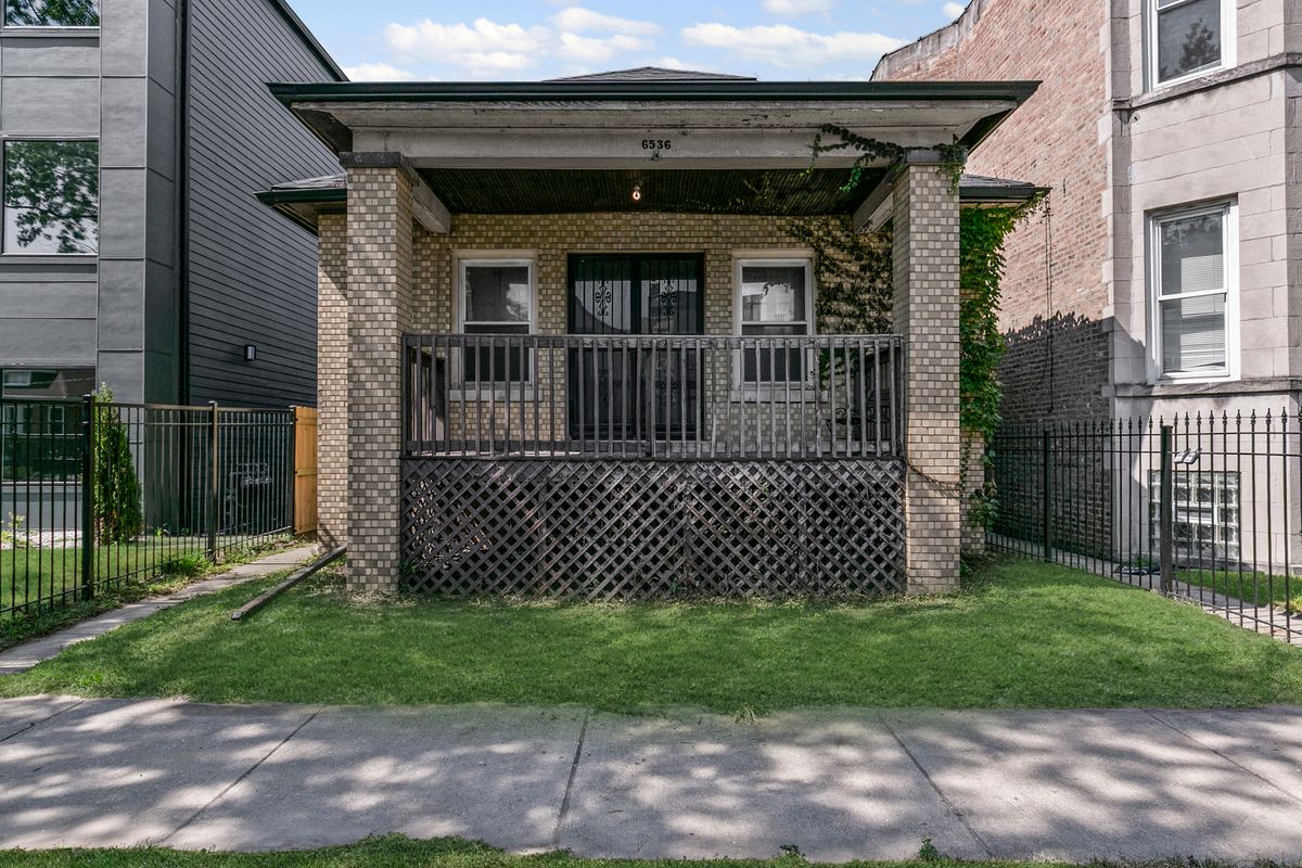 6536 Rhodes Avenue, Chicago, IL 60637