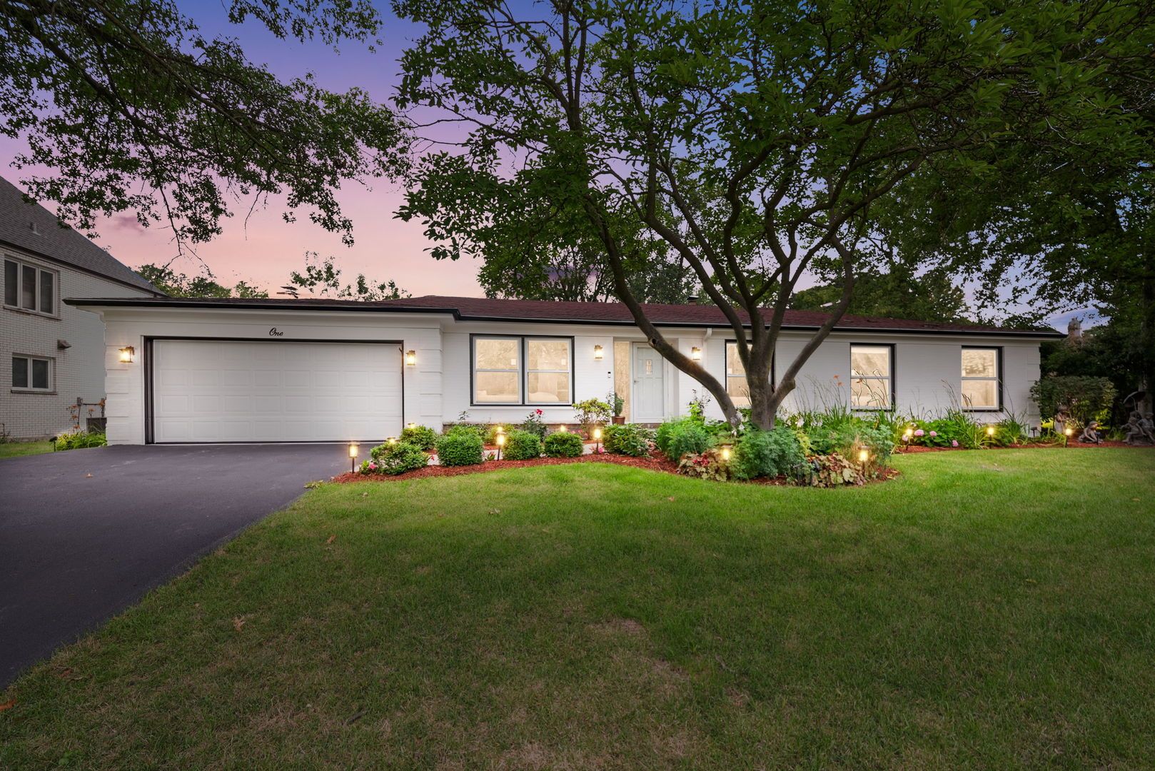 1 Camberley Court — Hinsdale, IL 60521