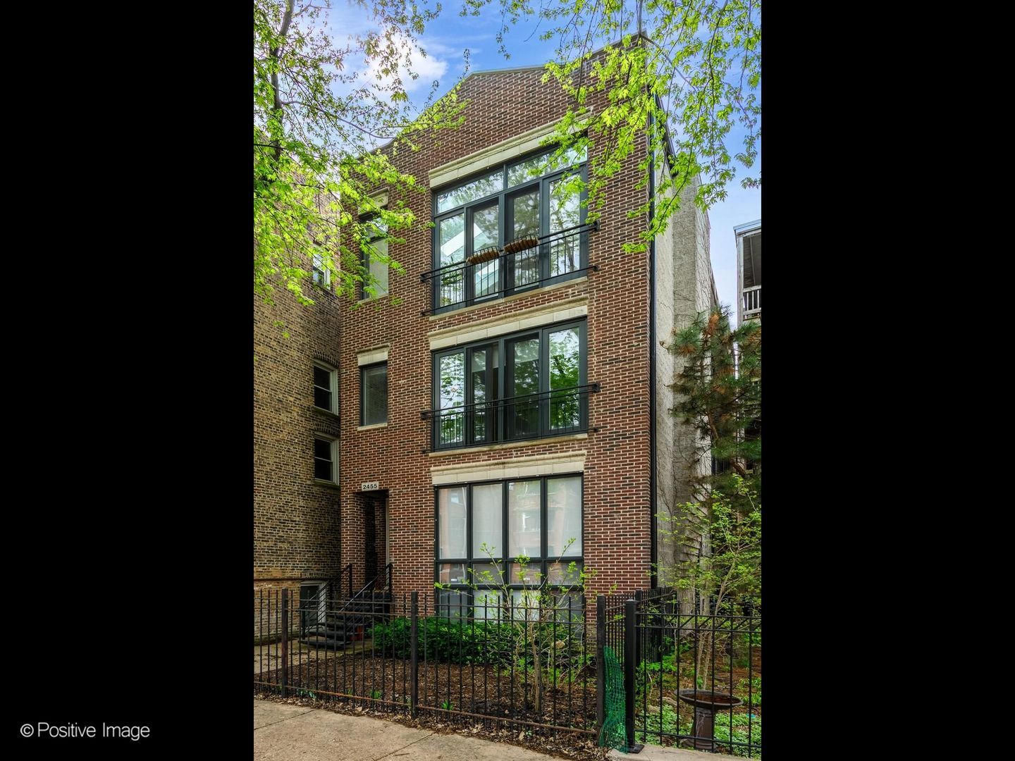 2455 W Walton Street #3 — Chicago, IL 60622