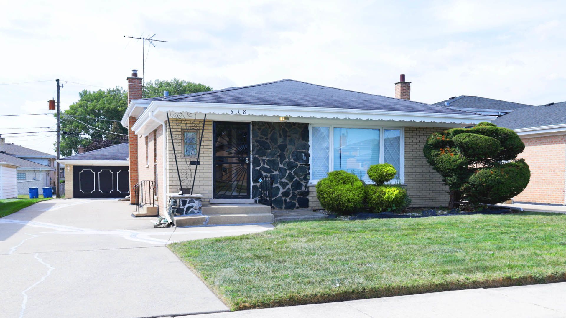 618 Marquette Avenue — Calumet City, IL 60409