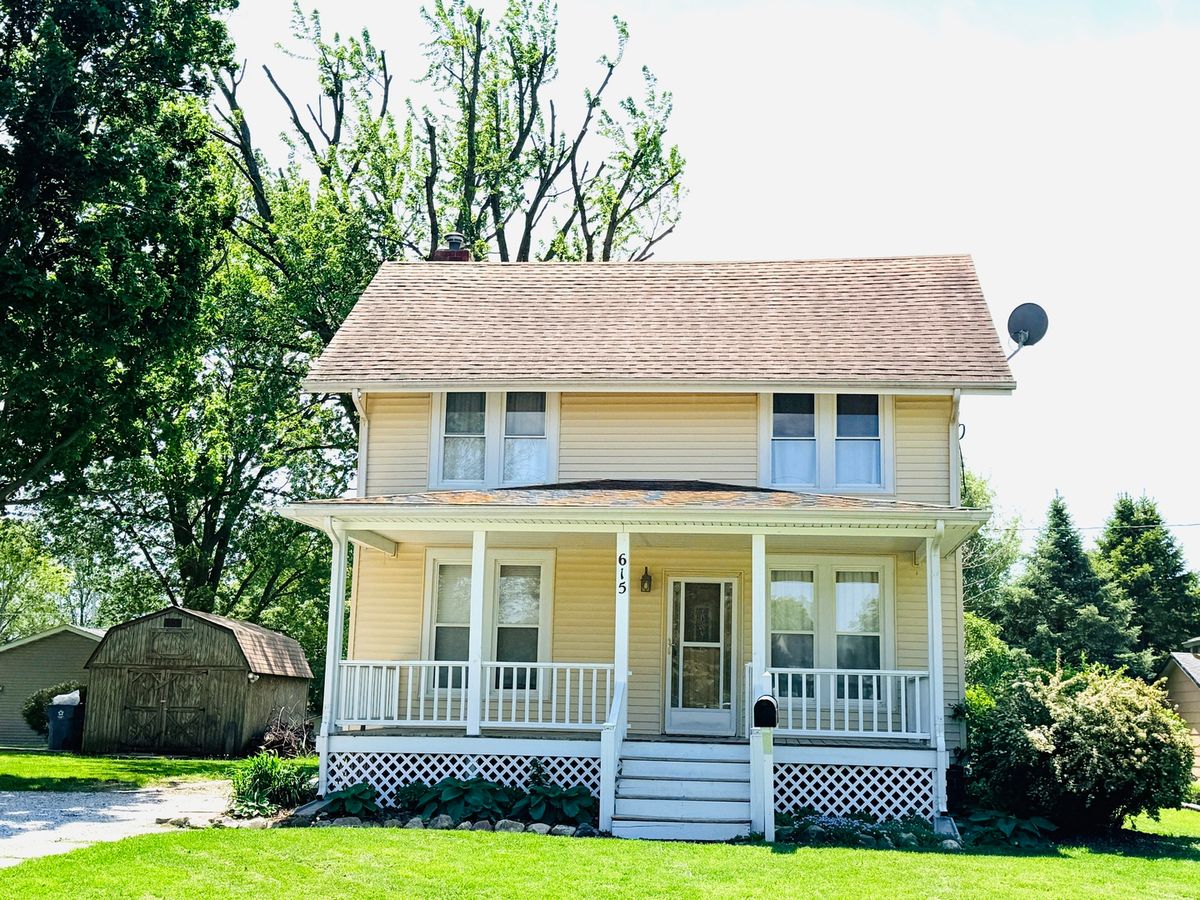 615 E Seminary Avenue, Hoopeston, IL 60942