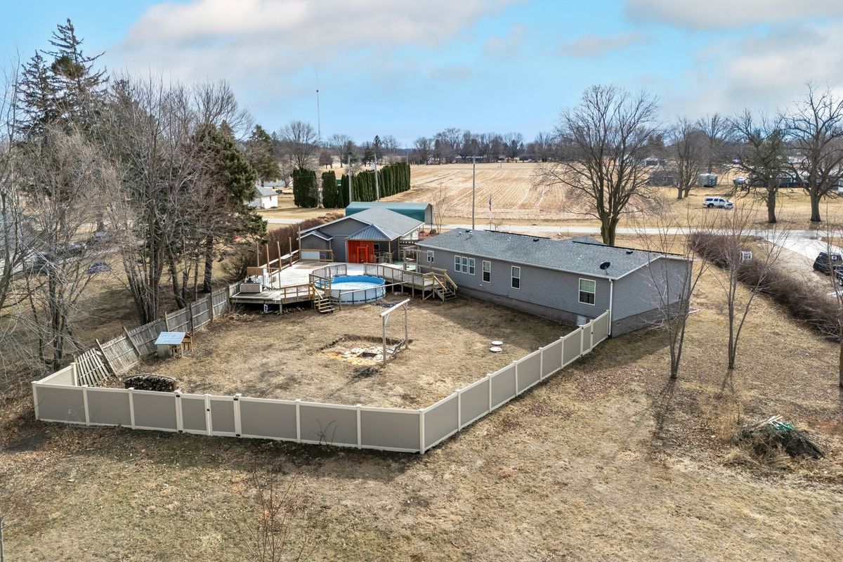 524 6th Street, Andover, IL 61233