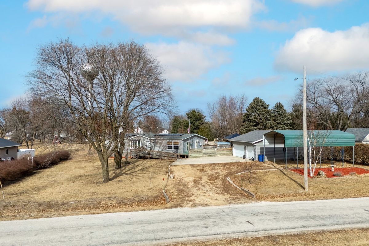 524 6th Street, Andover, IL 61233