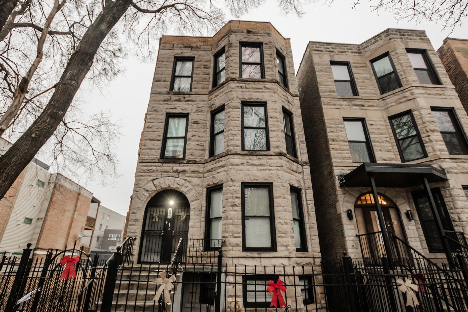 4837 S Saint Lawrence Avenue #3 — Chicago, IL 60615