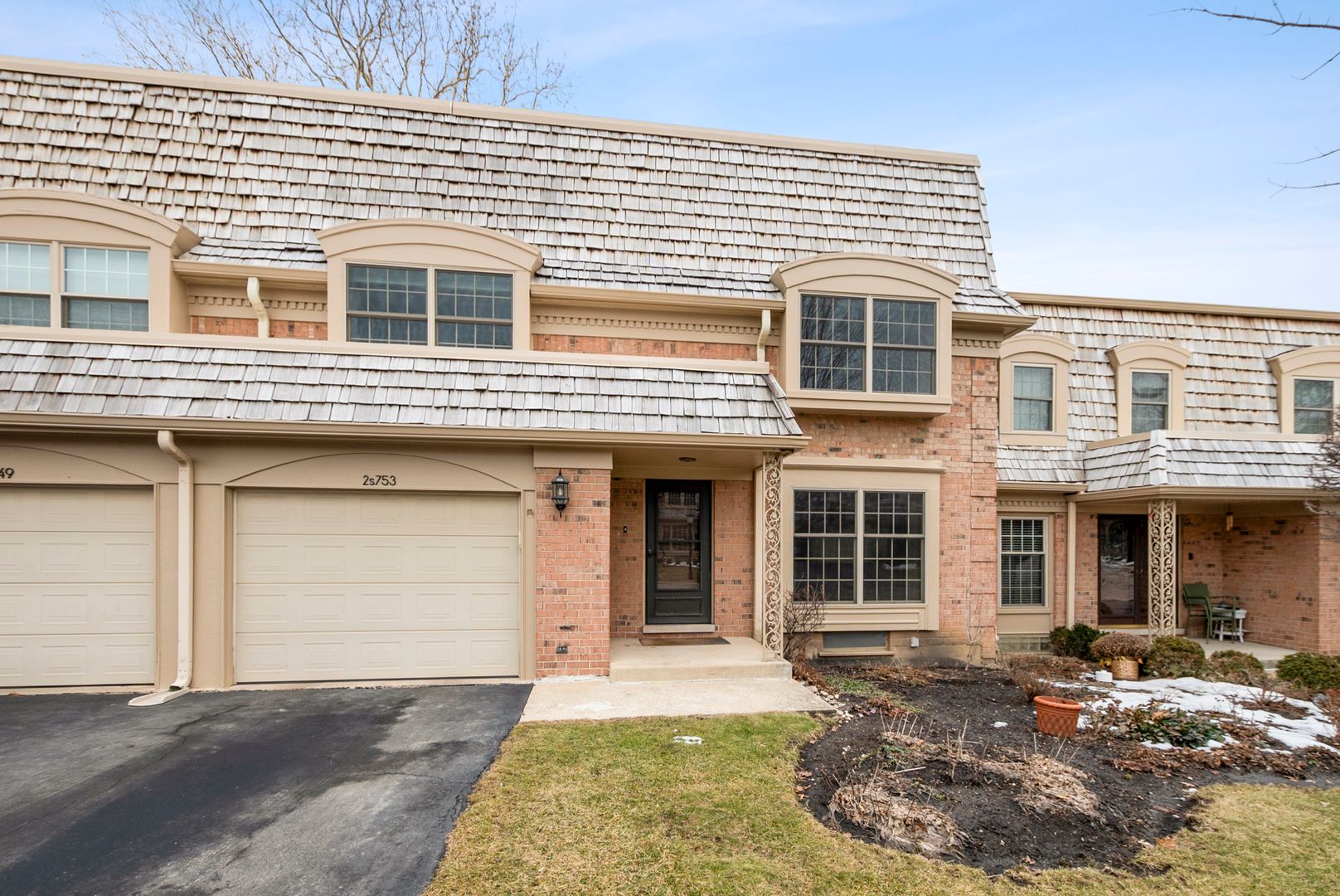 2S753 Avenue Orleans Avenue — Oak Brook, IL 60523