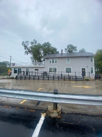 322 N Milwaukee Avenue — Wheeling, IL 60090