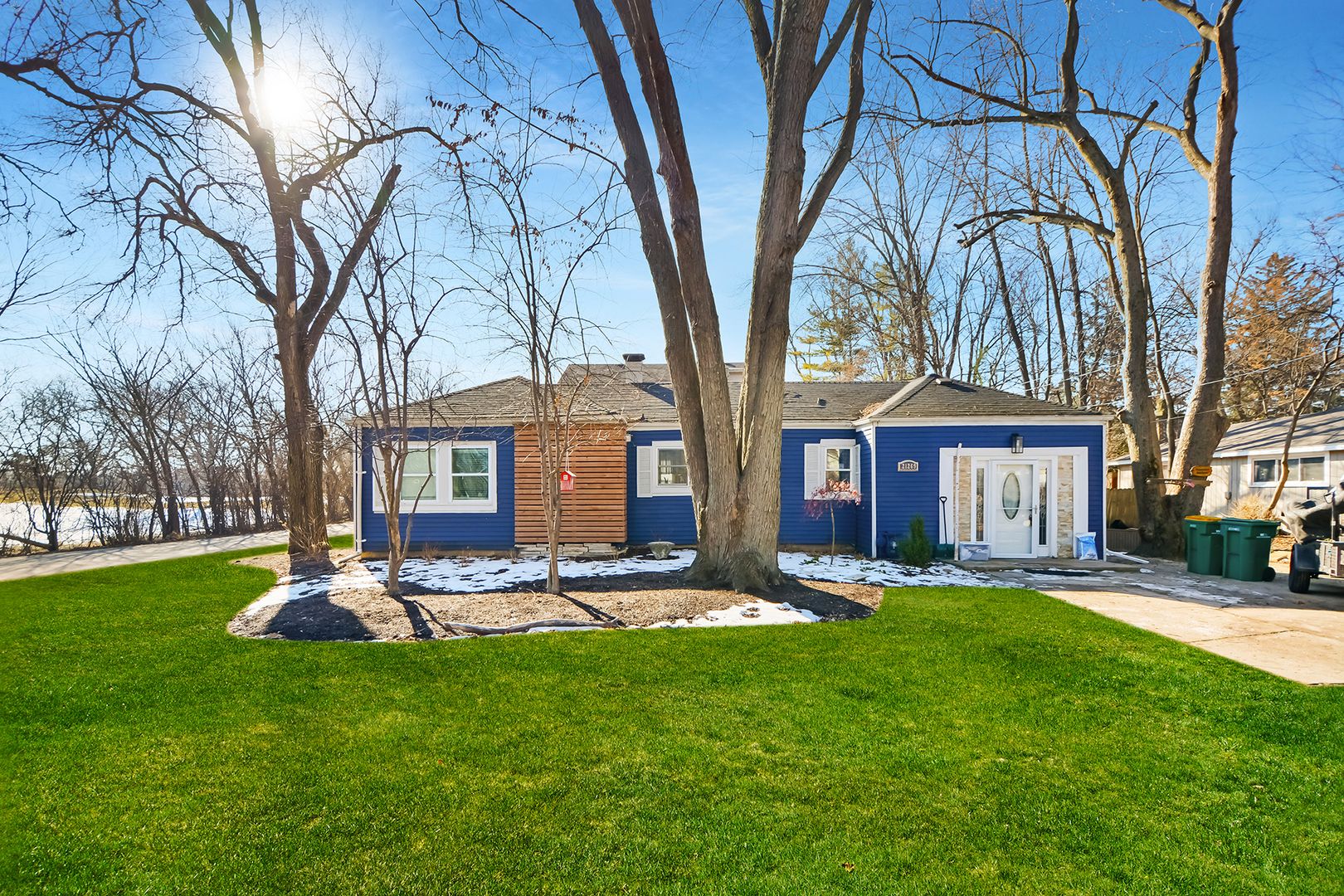 21269 W Ridge Road — Lake Zurich, IL 60047