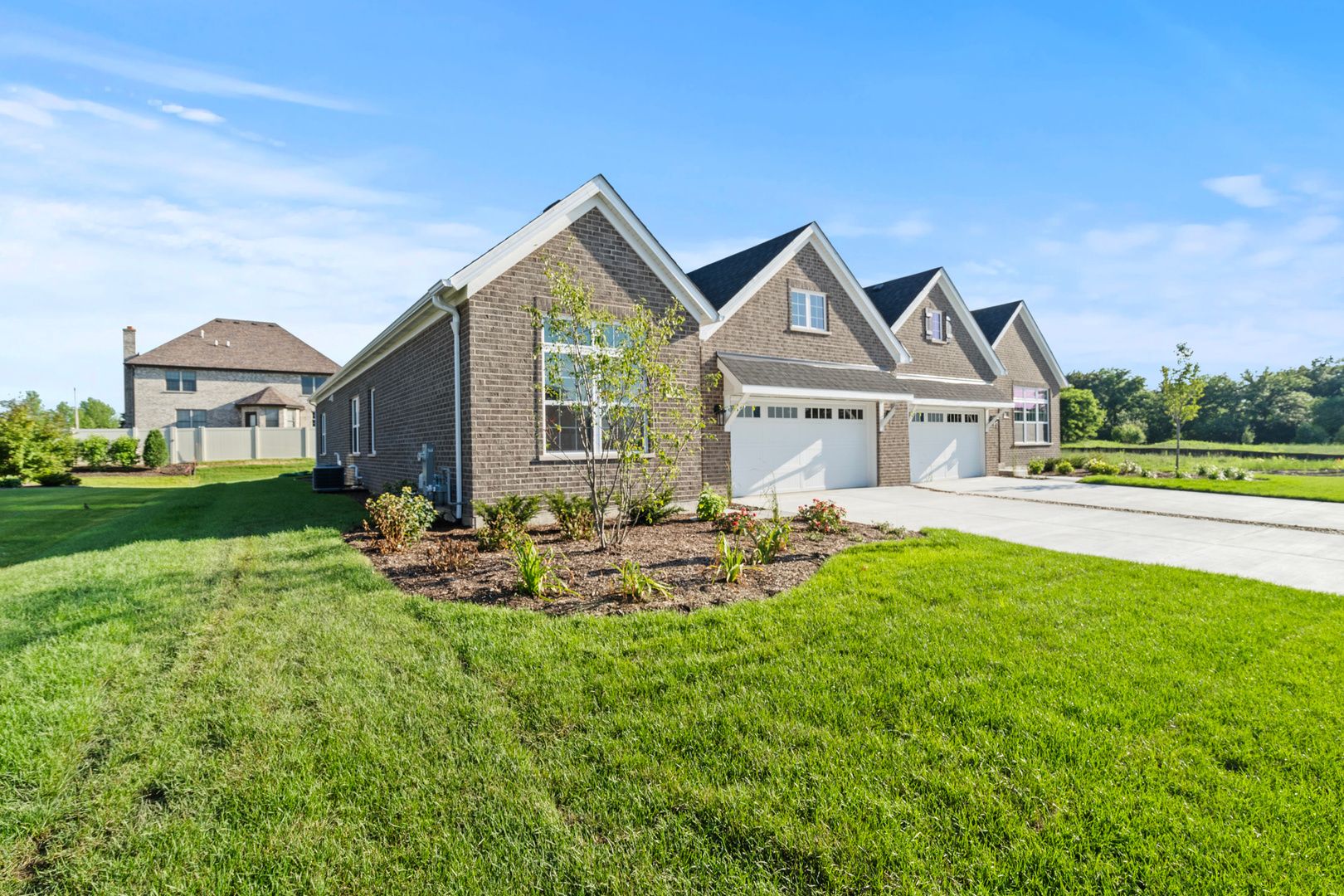 16580 Kayla Drive — Lemont, IL 60439