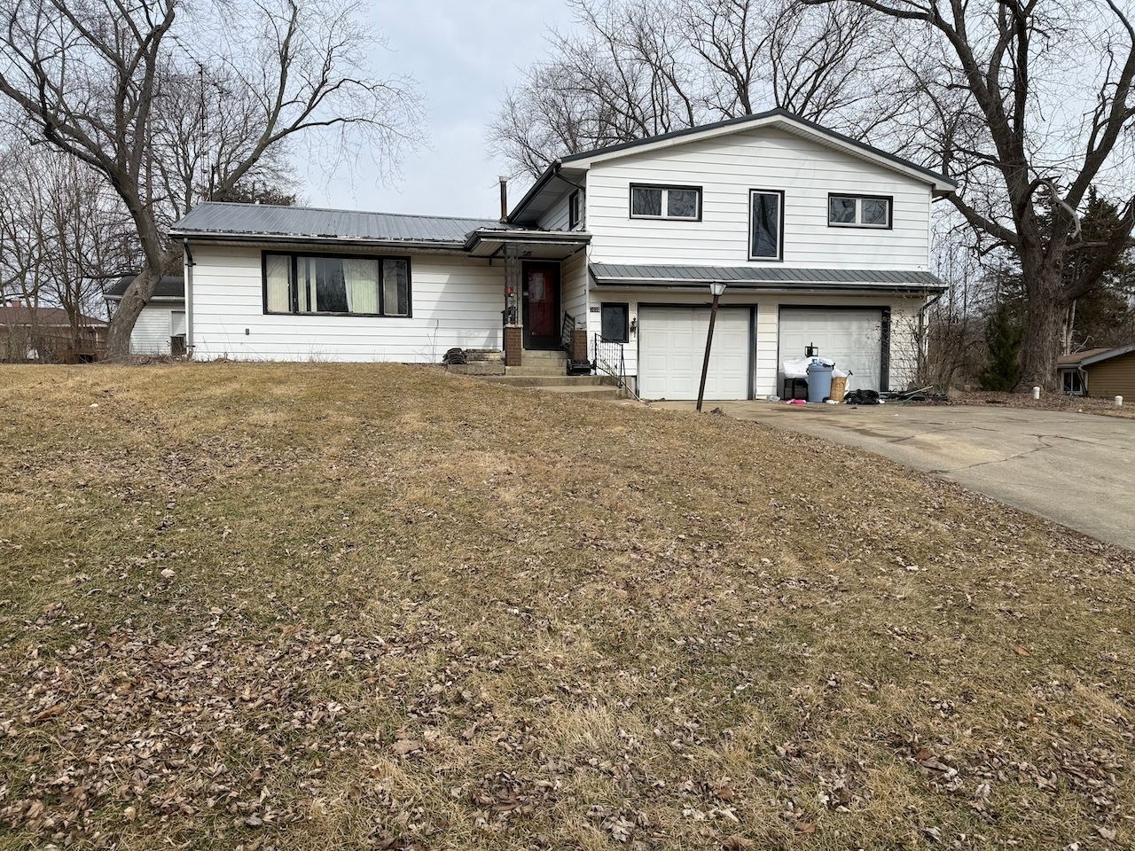 3855 E Chestnut Street — Kankakee, IL 60901