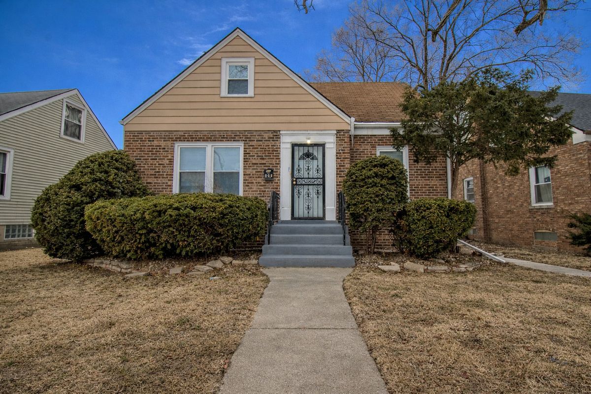 212 142nd Place, Dolton, IL 60419