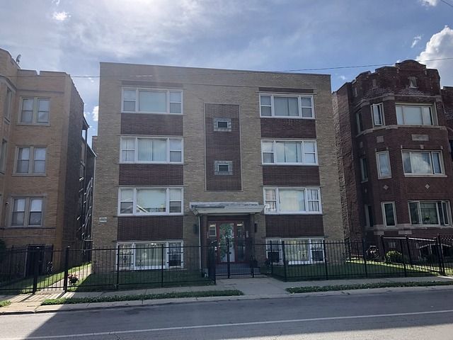 7720 S Jeffery Boulevard #1S — Chicago, IL 60649