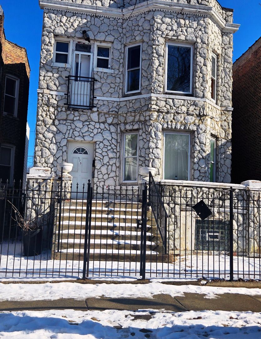 175 N Lavergne Avenue — Chicago, IL 60644