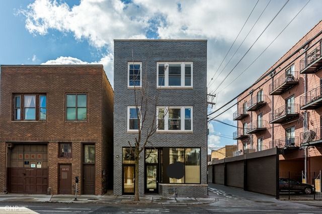 2347 W Taylor Street #STOREFRONT — Chicago, IL 60612