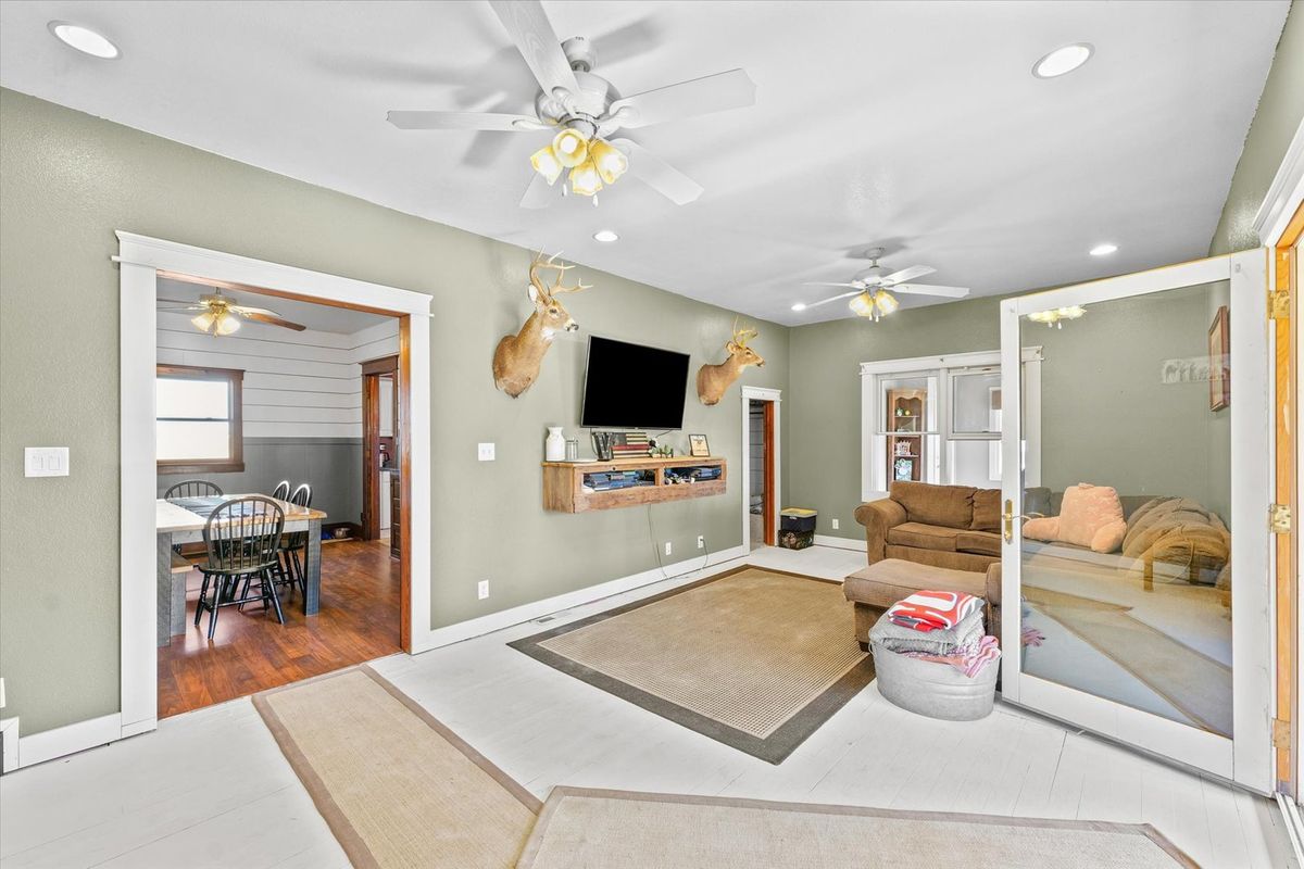 422 E 600 North Road, Buckley, IL 60918