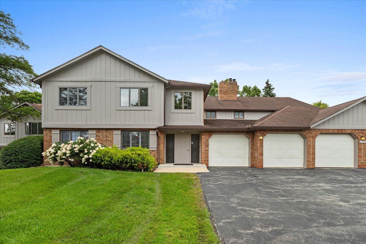 7711 OAK RIDGE Court, Palos Heights, IL 60463