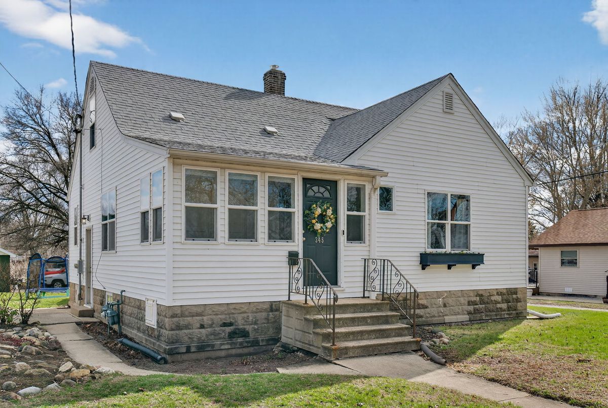 345 Division Street, Coal City, IL 60416