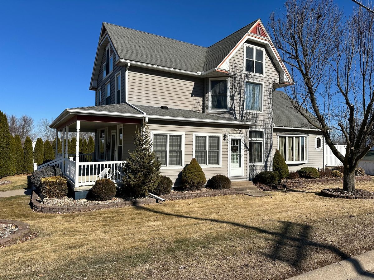 142 Elliot Street, Preston, IA 52069