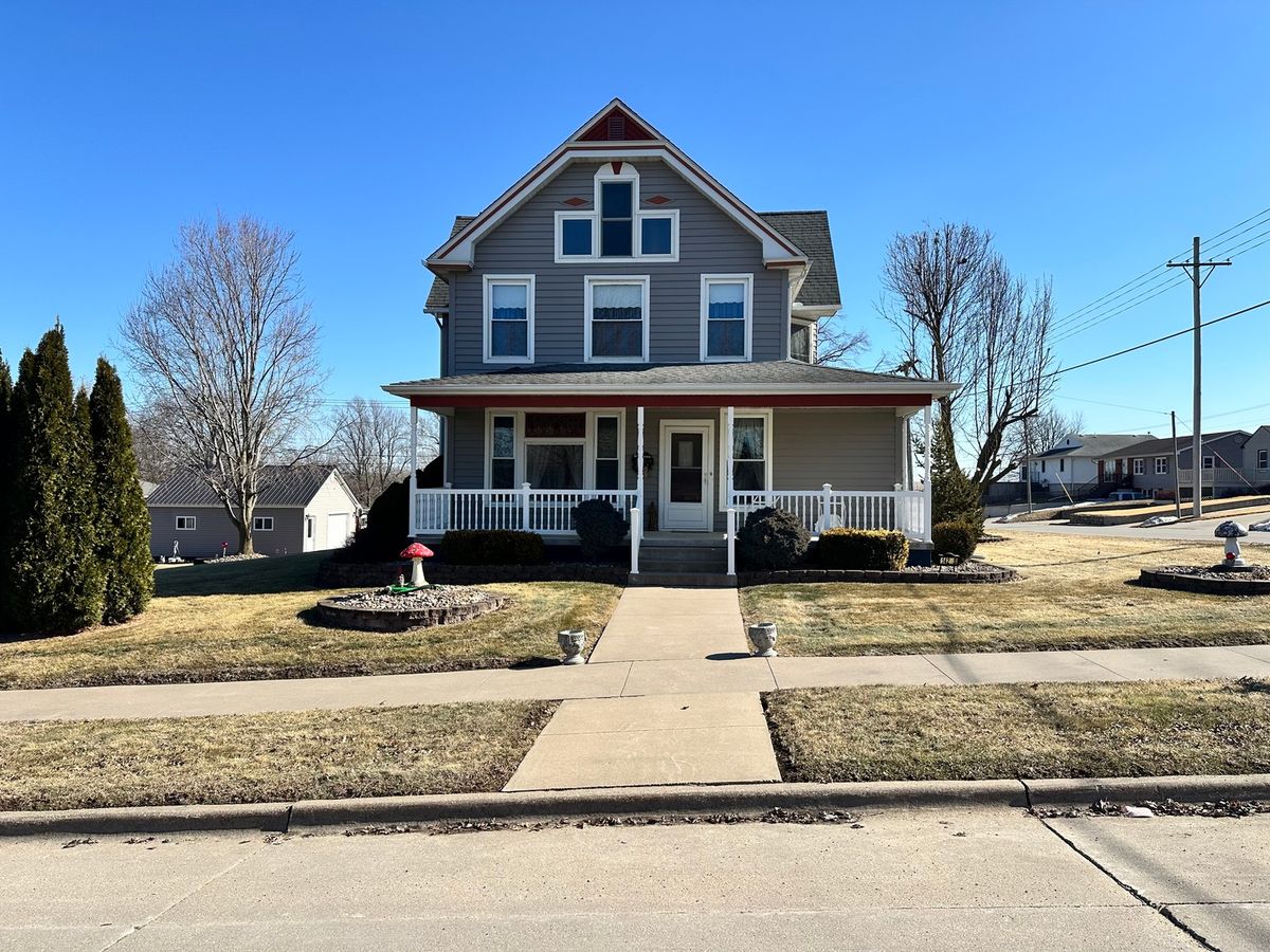142 Elliot Street, Preston, IA 52069