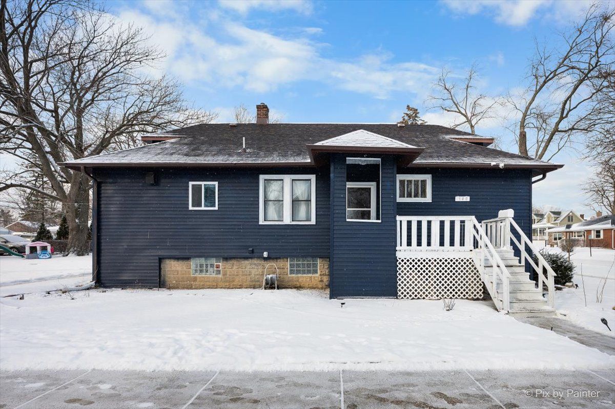 140 S Hudson Street — Westmont, IL 60559