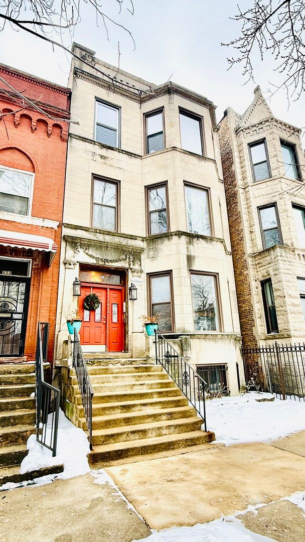521 E 46th Place — Chicago, IL 60653