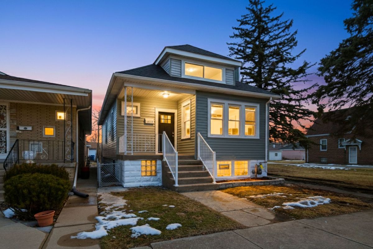 12315 Morgan Street, Calumet Park, IL 60827