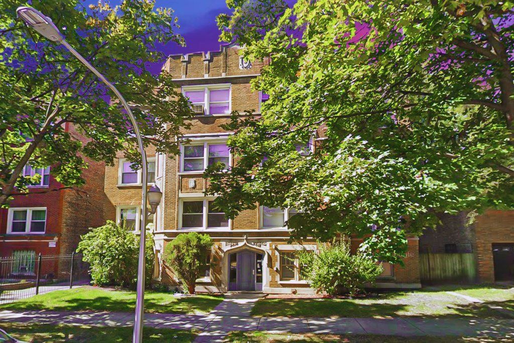 8012 S Essex Avenue #3S — Chicago, IL 60617