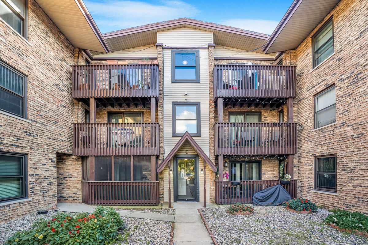 4553 56th Street, Chicago, IL 60629