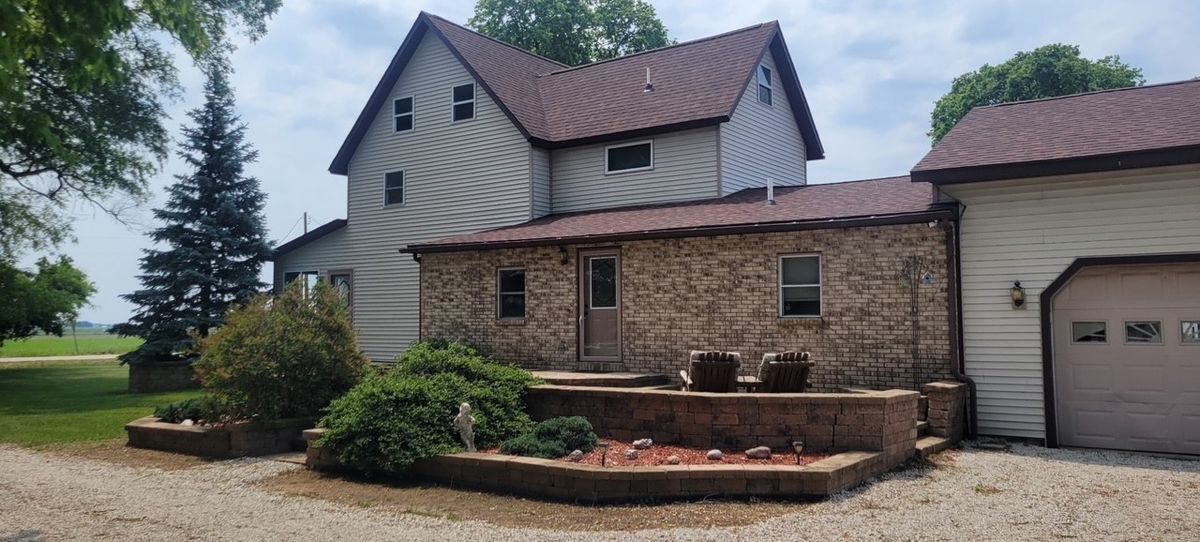 382 Keigwin Road, Walnut, IL 61376