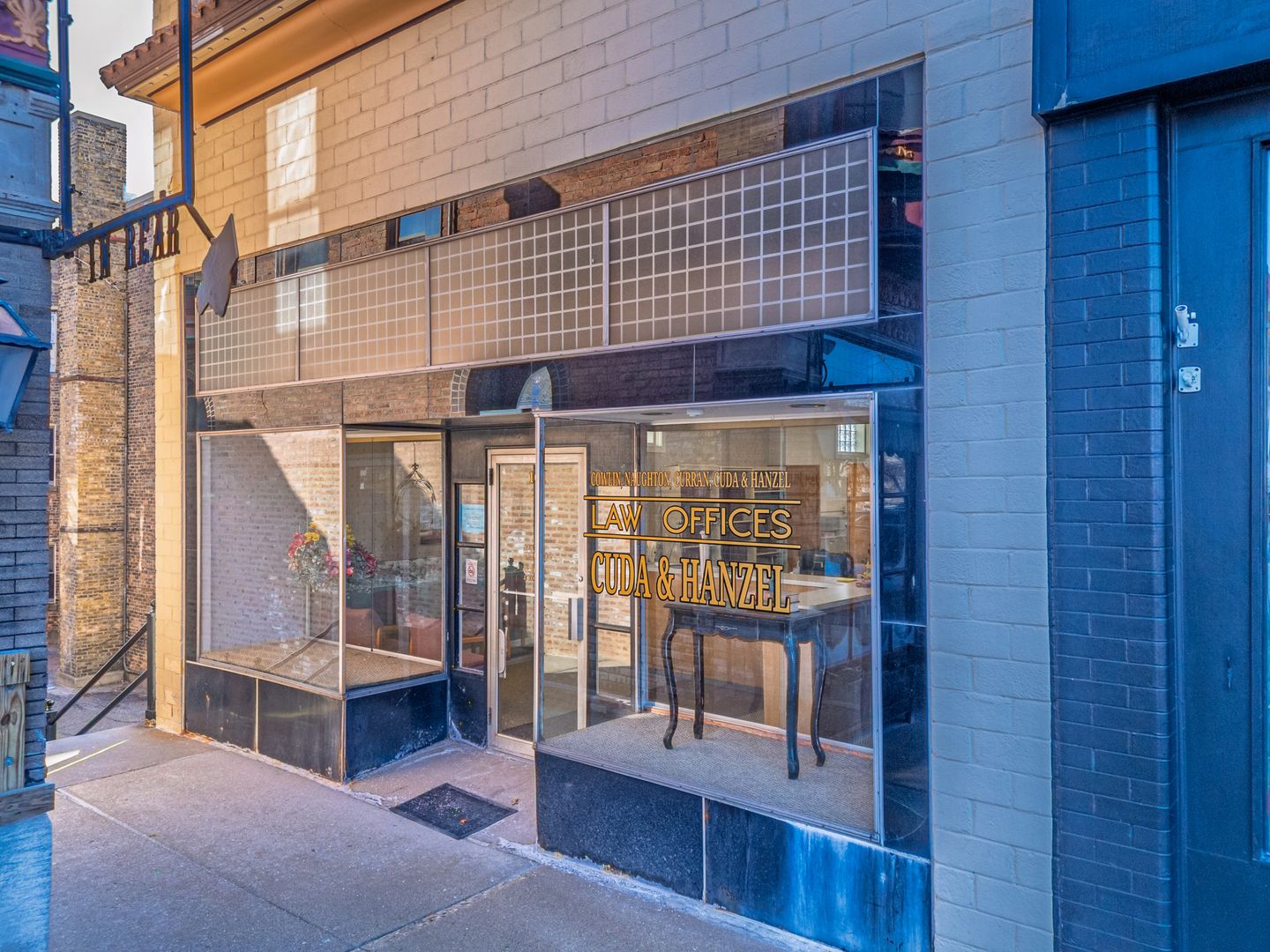101 E Van Buren Street — Woodstock, IL 60098